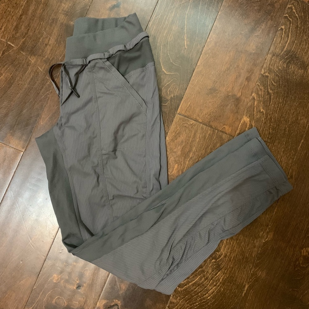 Lululemon Dance Studio Pants III Unlined size 4